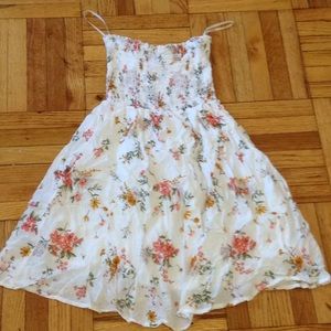 🚫UNAVAILABLE🚫 Forever 21 Floral Dress